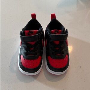 Nike Kids Black and Red Sneakers